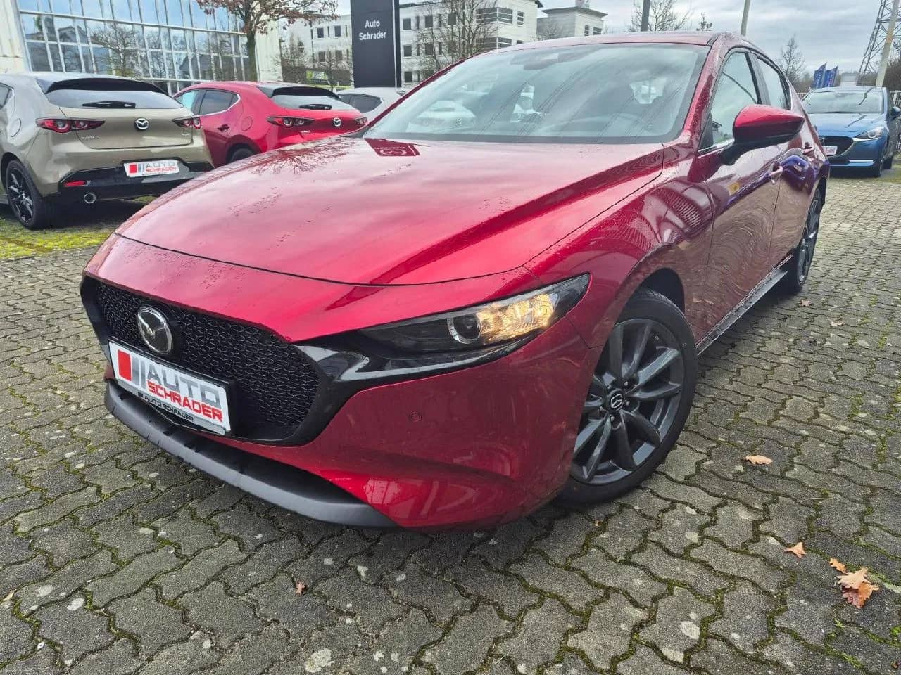 MAZDA 3