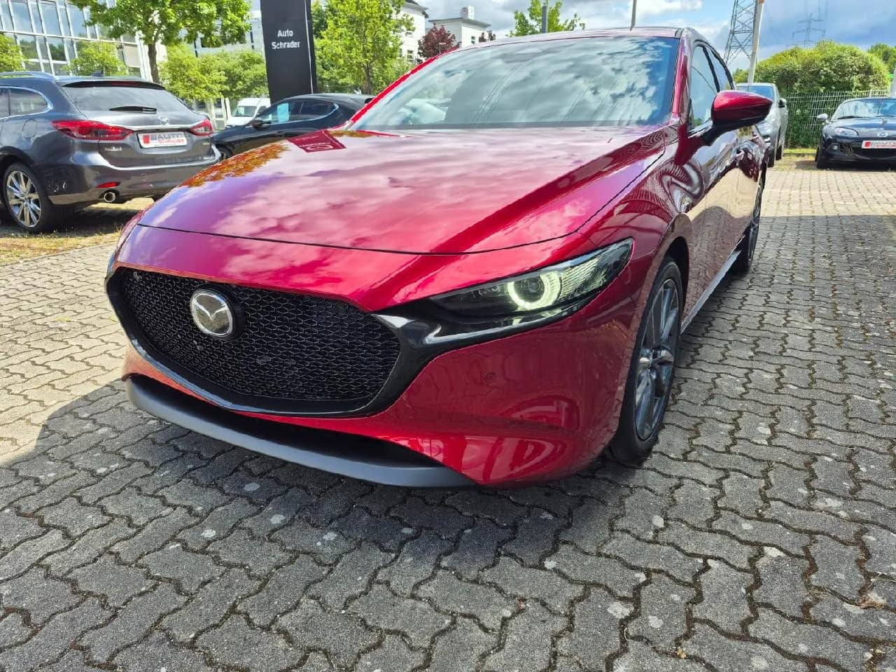 MAZDA 3
