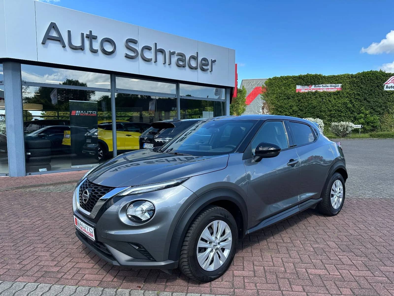 NISSAN Juke