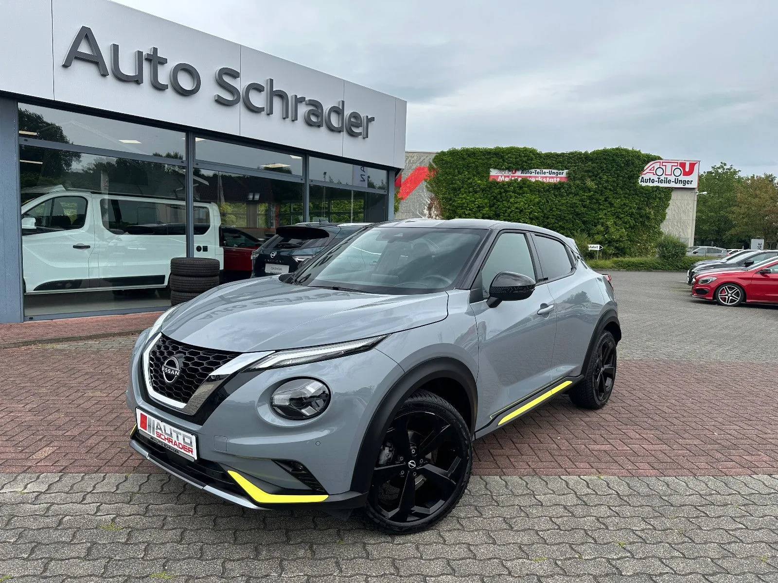 NISSAN Juke