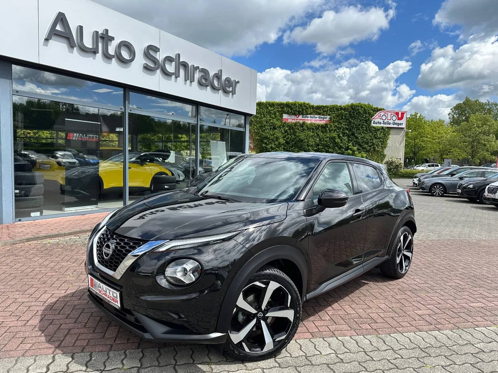 NISSAN Juke