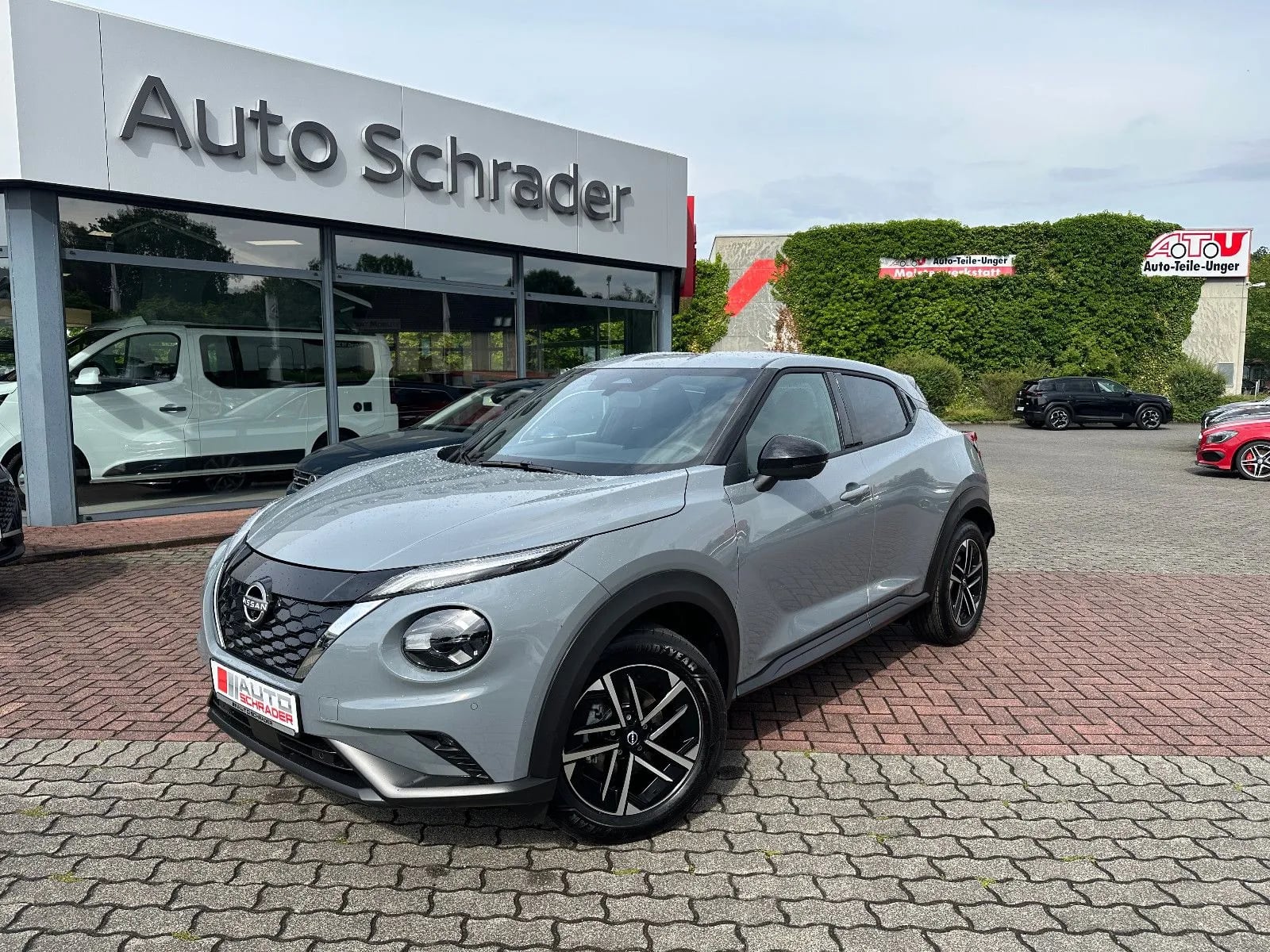 NISSAN Juke