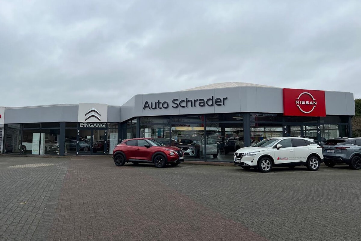 Auto Schrader Hamm - Autohaus Showroom